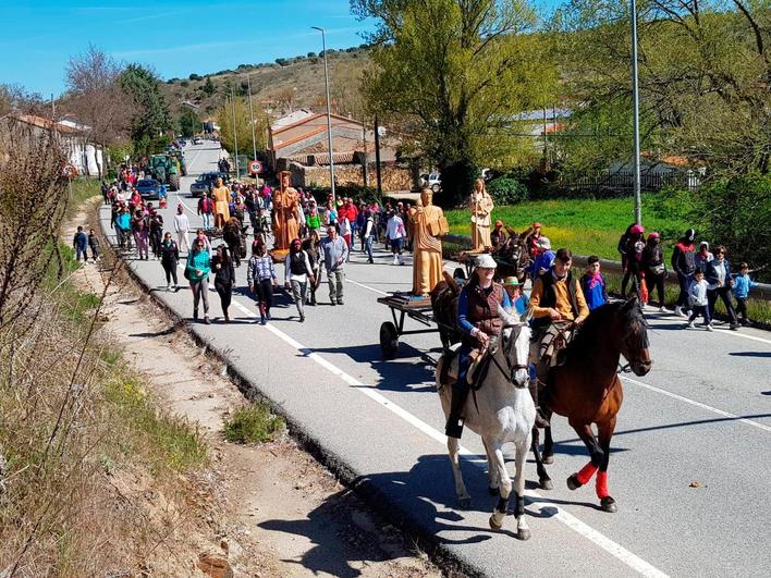 Gran acogida para la XXIII edición del Via Lucis entre Beleña y Fuenterroble de Salvatierra