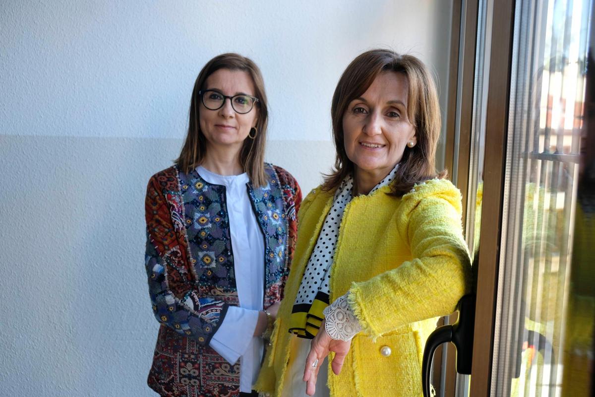 Sonia Rebollo y Luz María Fernández, en la Universidad Pontificia de Salamanca.