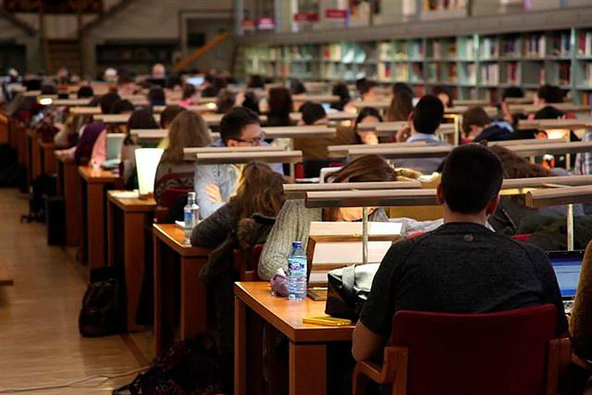 Salamanca acoge las oposiciones a maestro de infantil.