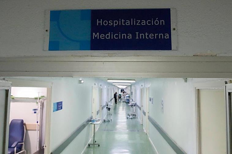 Ala de hospitalización de  Medicina Interna, en la sexta planta del Clínico.