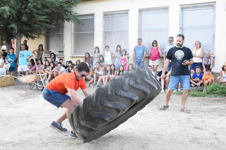 Vecinos de Aldea del Obispo en el Brutathlon del pasado año