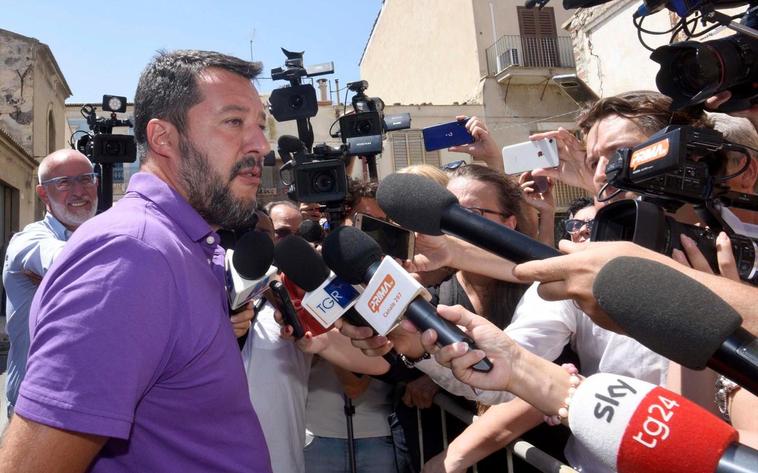 Salvini anuncia contra su voluntad que permitirá desembarcar a los menores de edad del ‘Open Arms’