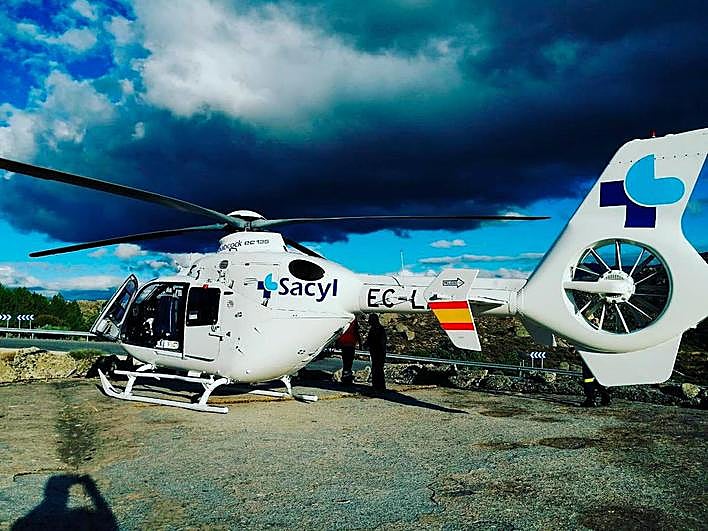 El helicóptero sanitario que se ha desplazado al lugar.