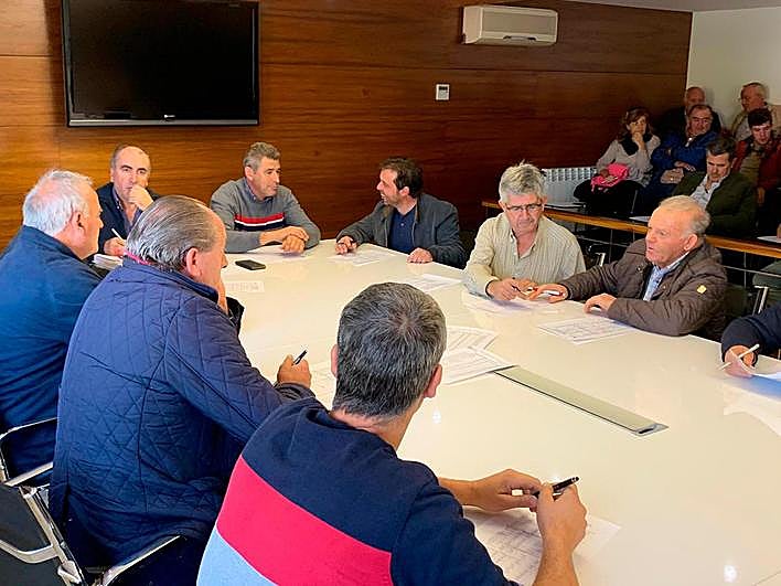 Mesa de vacuno este lunes.