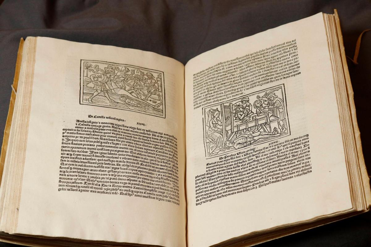 INCUNABLE DE GIOVANNI BOCCACCIO. “De claris mulieribus”, un incunable impreso en Lovaina (Bélgica) en 1487. Está escrito en latín, incluye grabados y habla de las mujeres más singulares de la historia pasada.