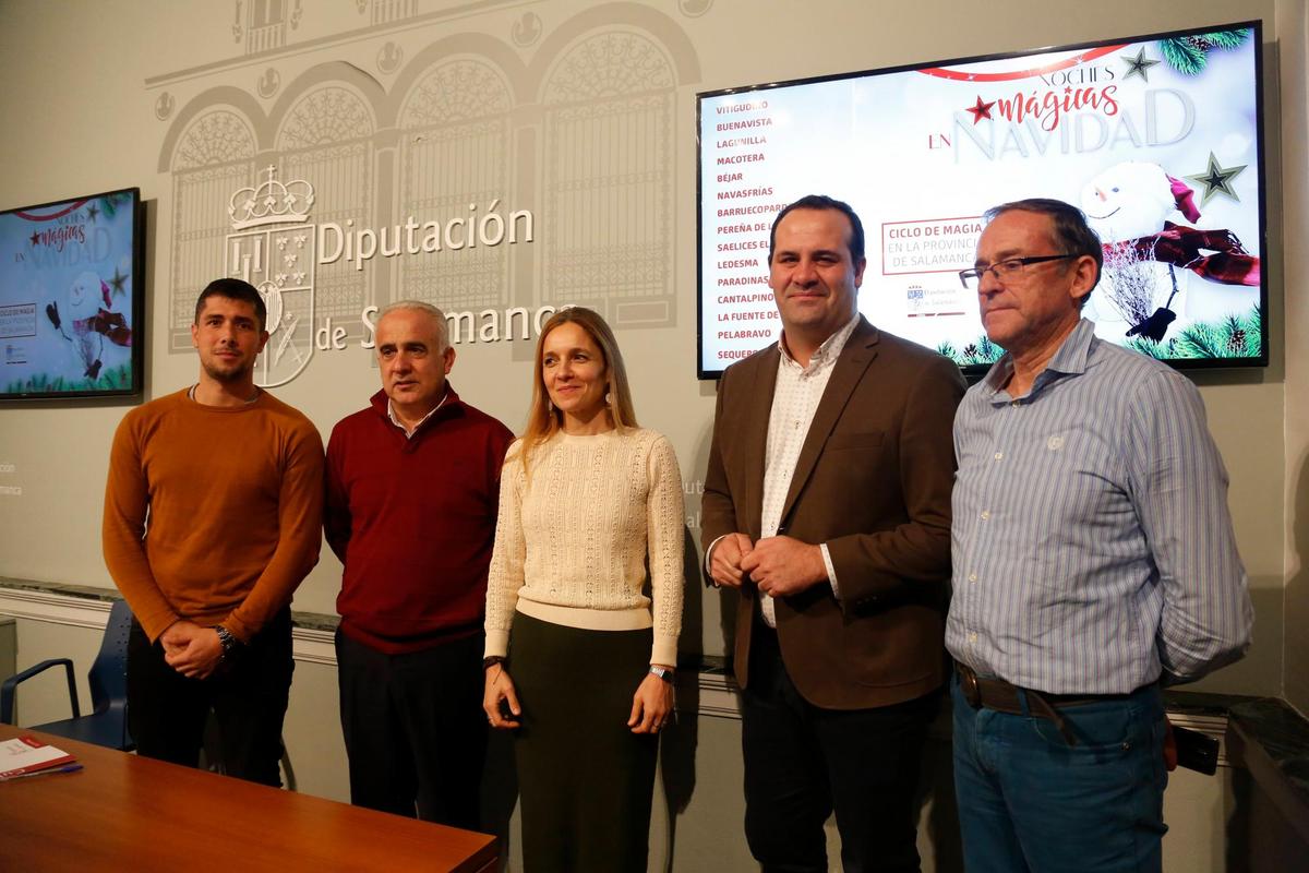 Javier Marcos García, concejal de Pelabravo; Jesús María Ortiz, alcalde de Barruecopardo; Patricia Martín, alcaldesa de Ledesma; David Mingo, diputado de Cultura, y Enrique Domíguez, concejal de Paradinas de San Juan.