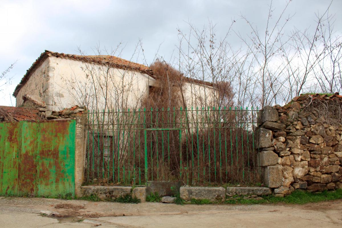 Casa parroquial de Gallegos, donde se alojó Carlos V antes de partir hacia El Barco de Ávila.