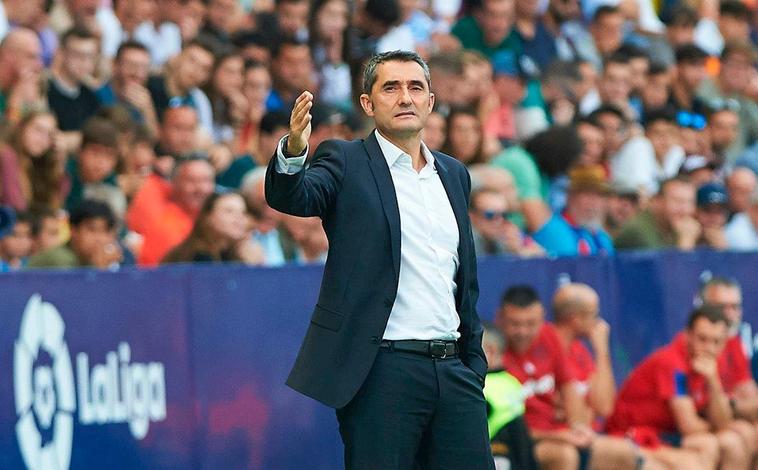 El Barcelona destituye a Valverde