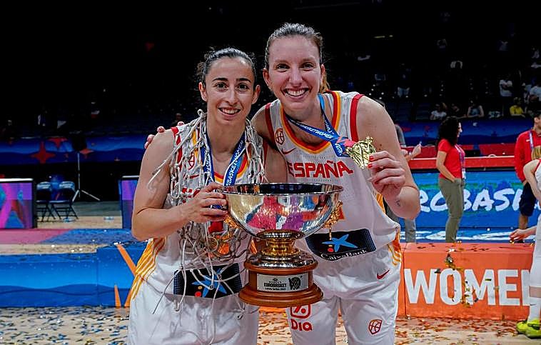 Silvia Domínguez y Laura Gil.