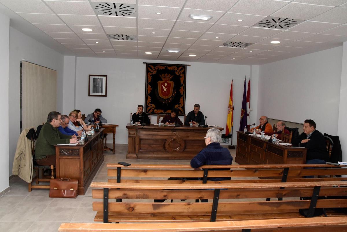 La Corporación municipal de Vitigudino durante la sesión extraordinaria de pleno.