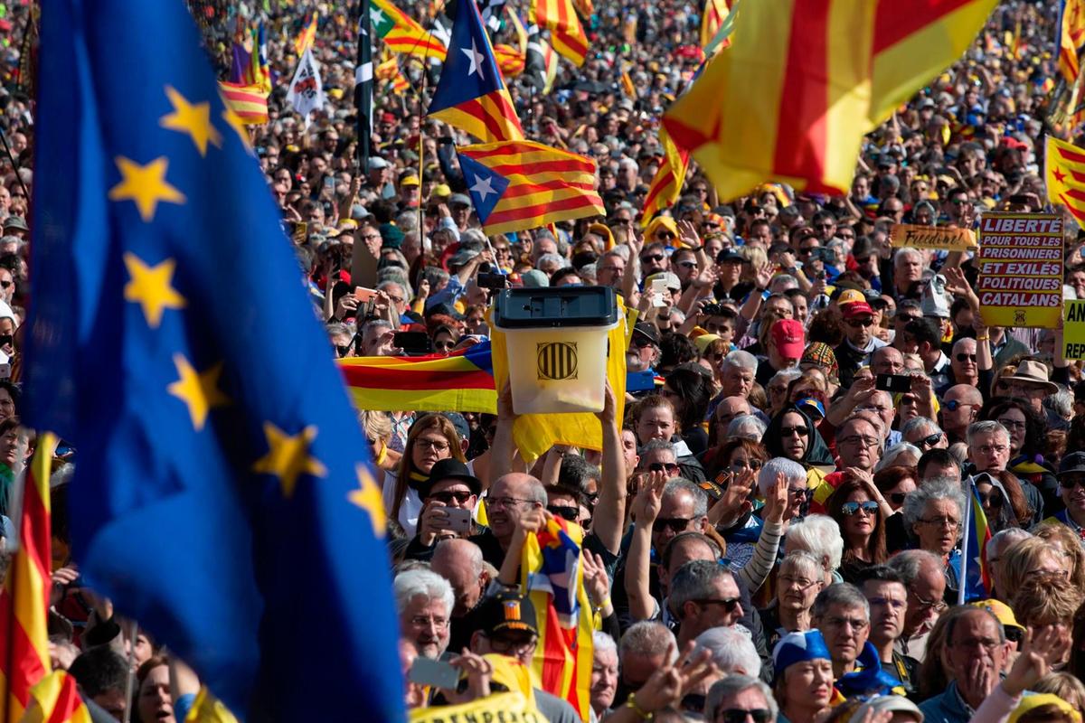 Acto del Consell per la República en Perpignan.