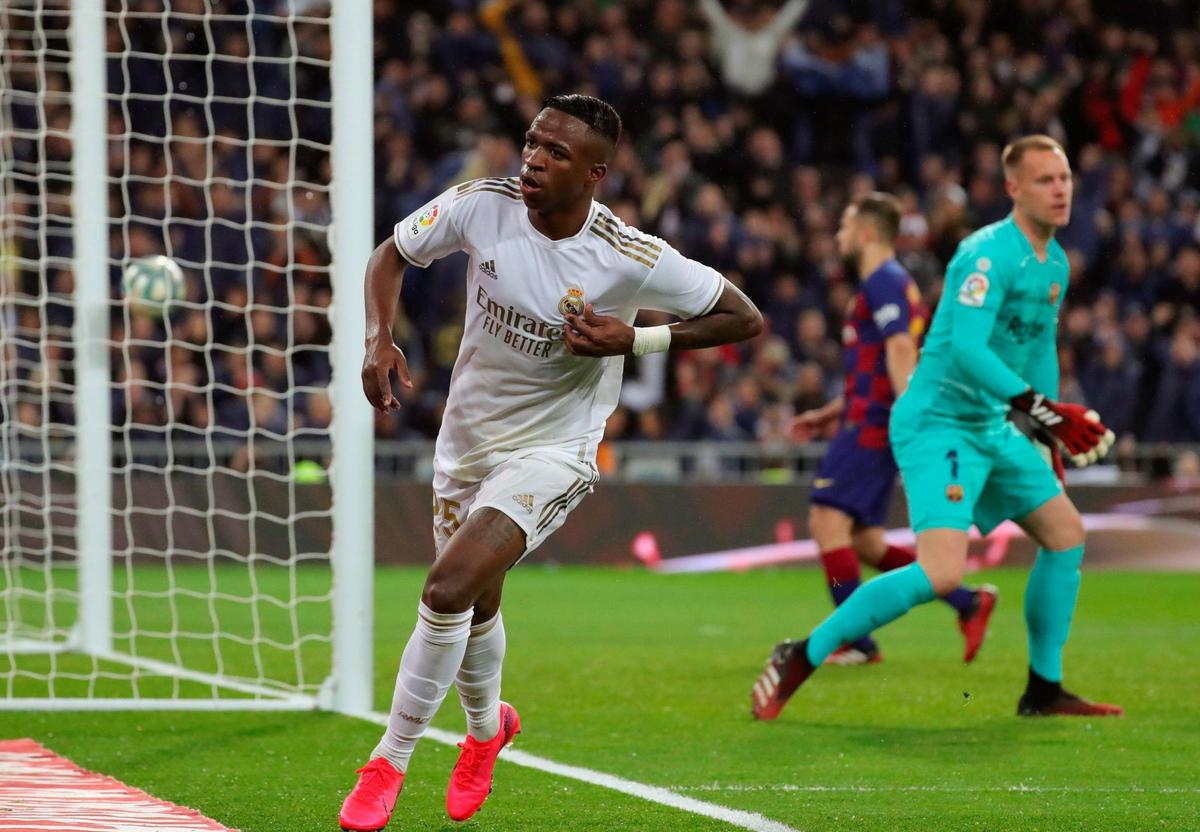 Vinicius celebra un gol ante el Barcelona.