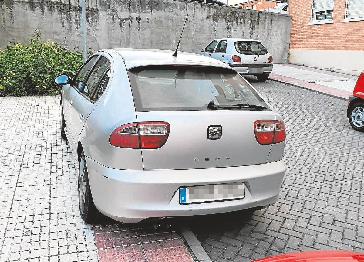 Punto exacto de Pizarrales donde fue encontrado el vehículo robado en Villares.