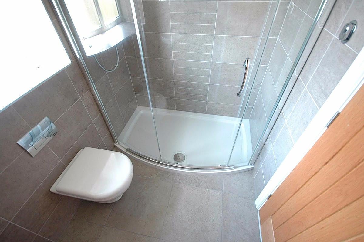 Mampara de una ducha.