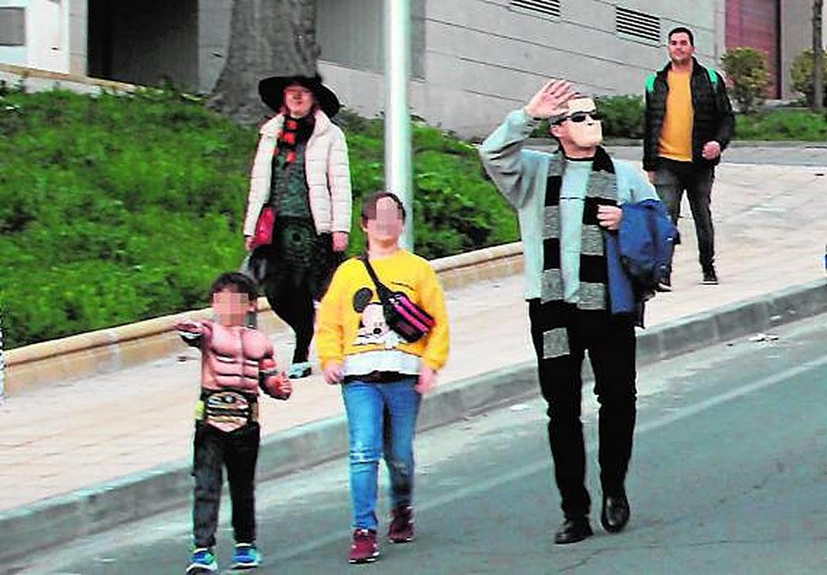 Los niños deberán respetar las normas de seguridad en sus paseos diarios por el municipio.