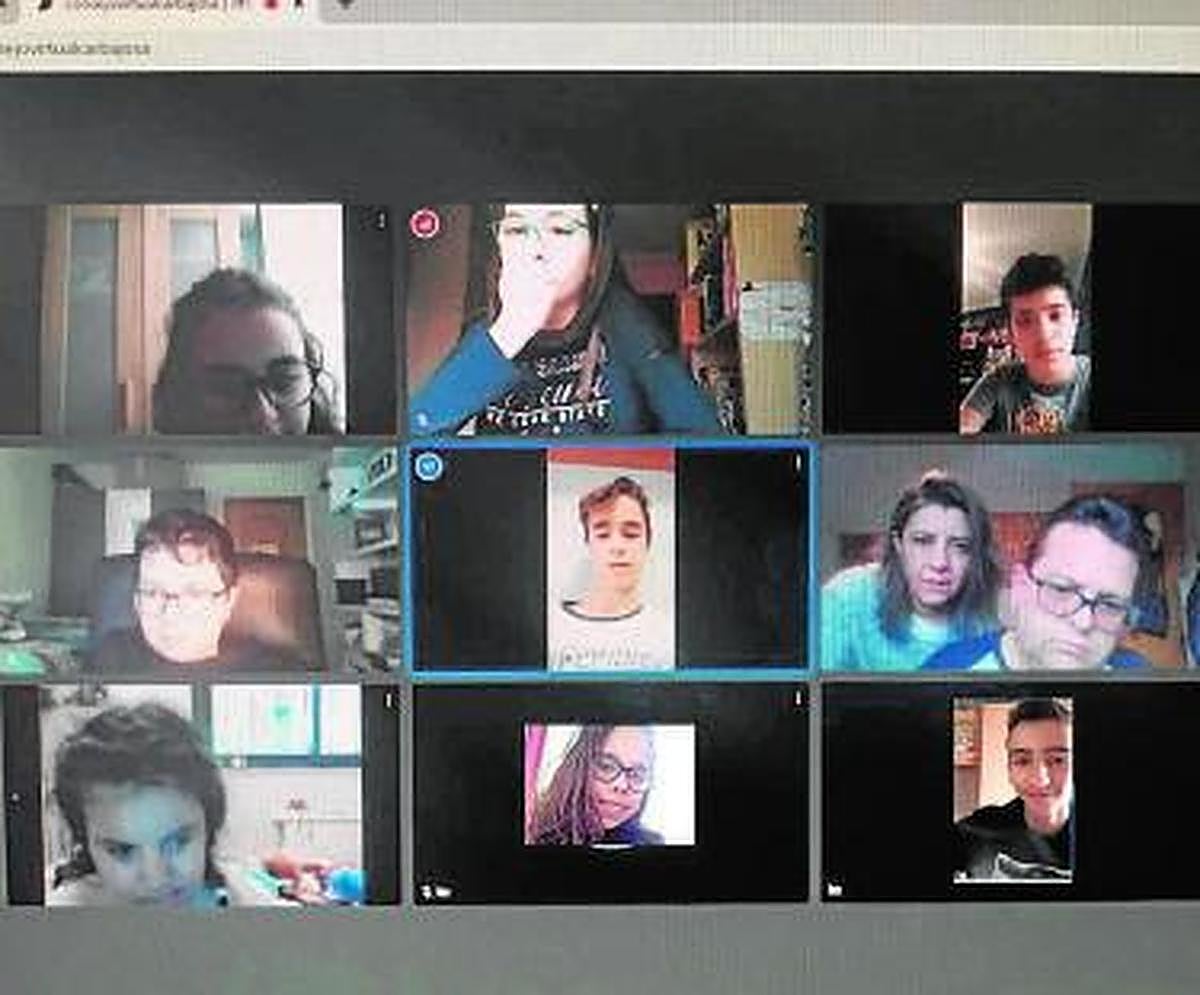 Los menores participaron este miércoles en el pleno telemático.