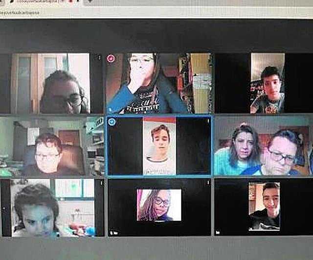 Los menores participaron este miércoles en el pleno telemático.