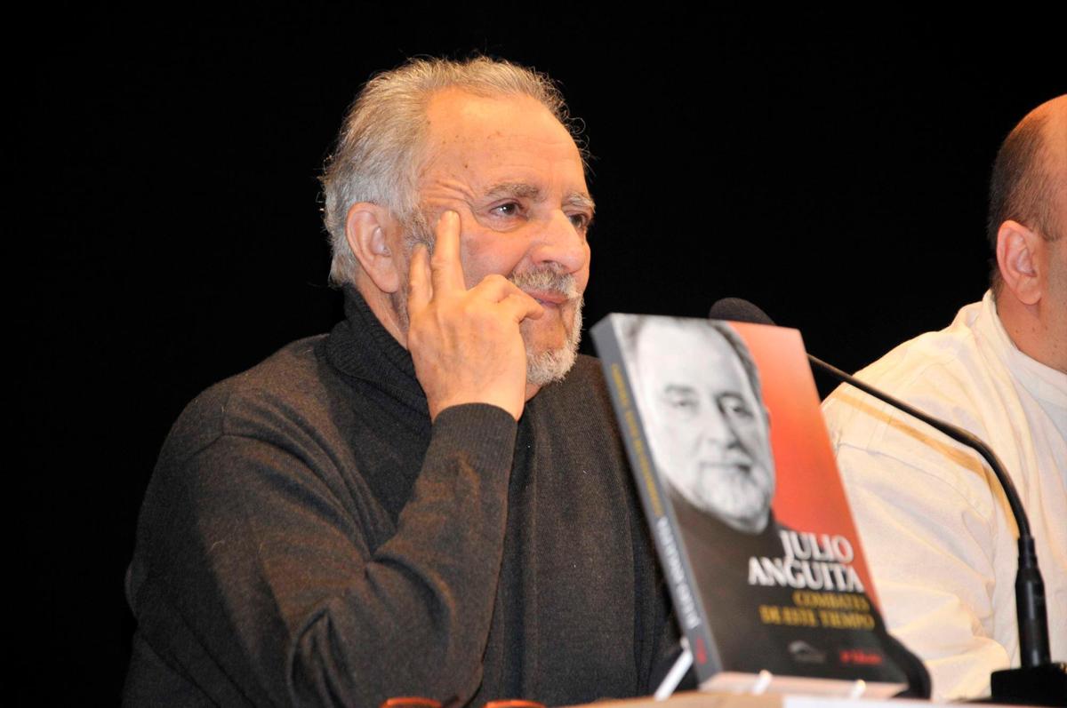 Julio Anguita, en Salamanca en 2012.