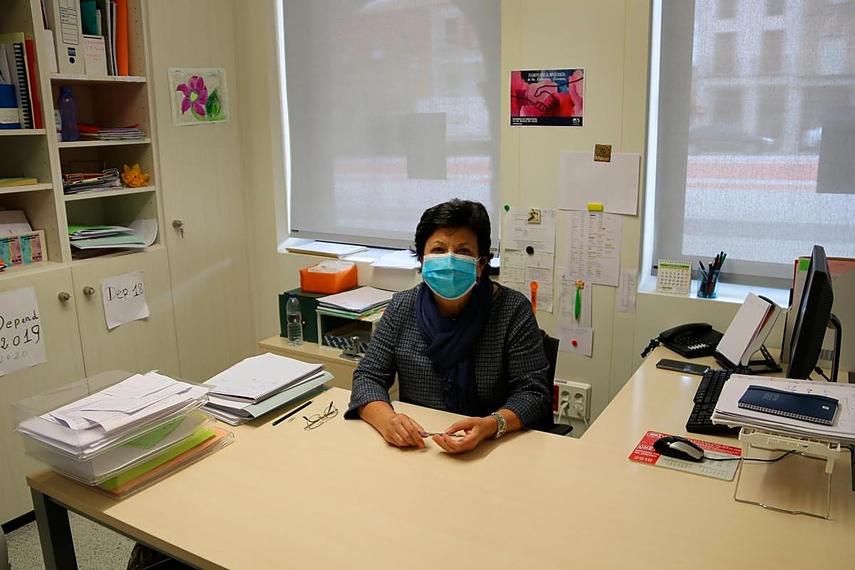 Feli Gómez, en su despacho del Ayuntamiento peñarandino | TRISOL