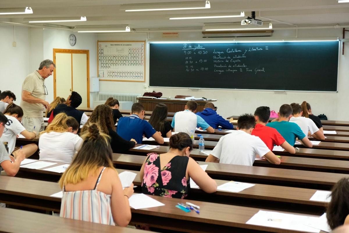 Alumnos, durante una clase.