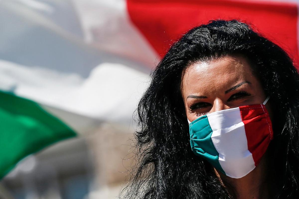 Otro toque de atención a la desescalada: repunte de positivos en Italia