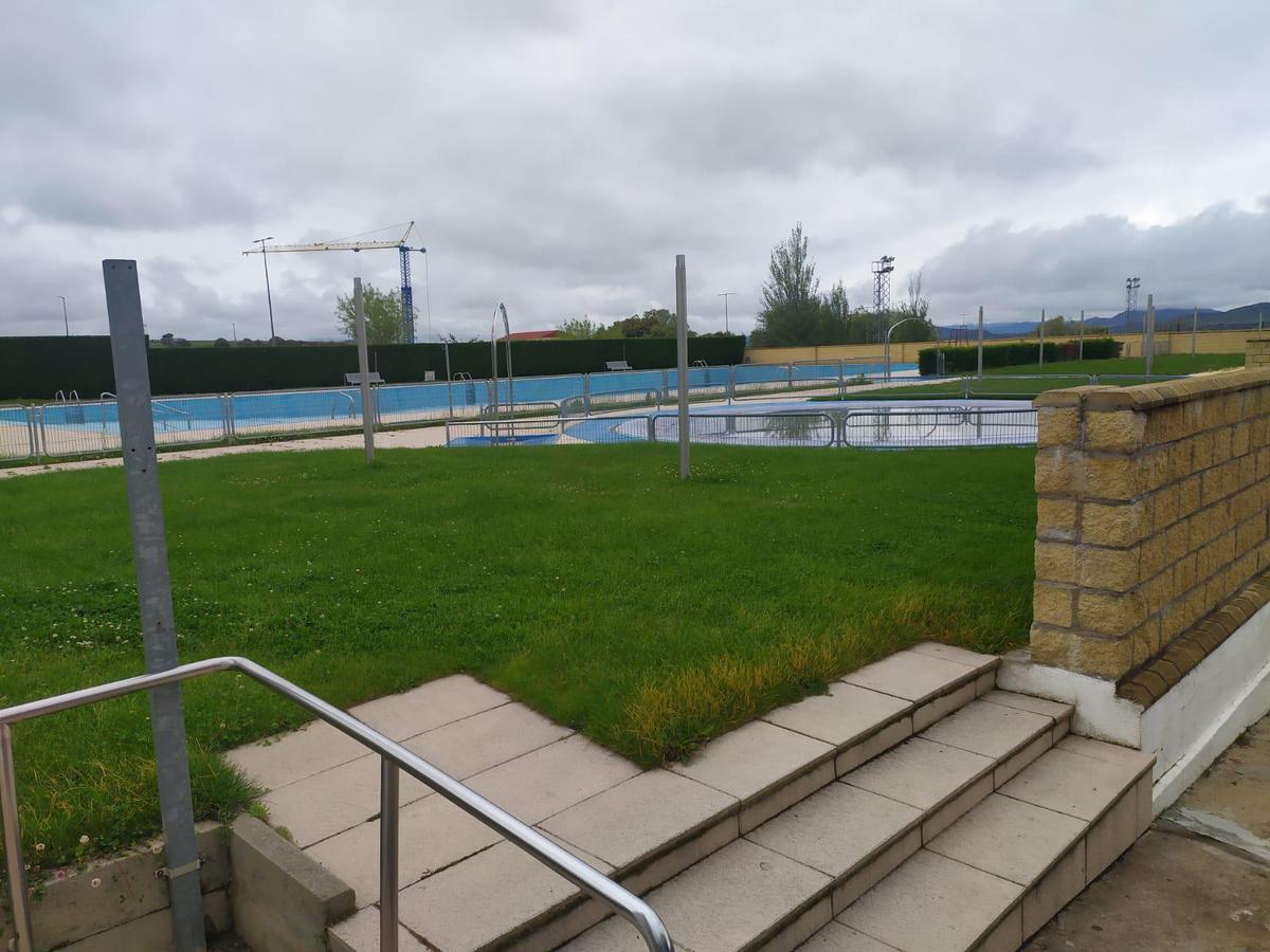 Imagen de las instalaciones de las piscinas municipales de Guijuelo.
