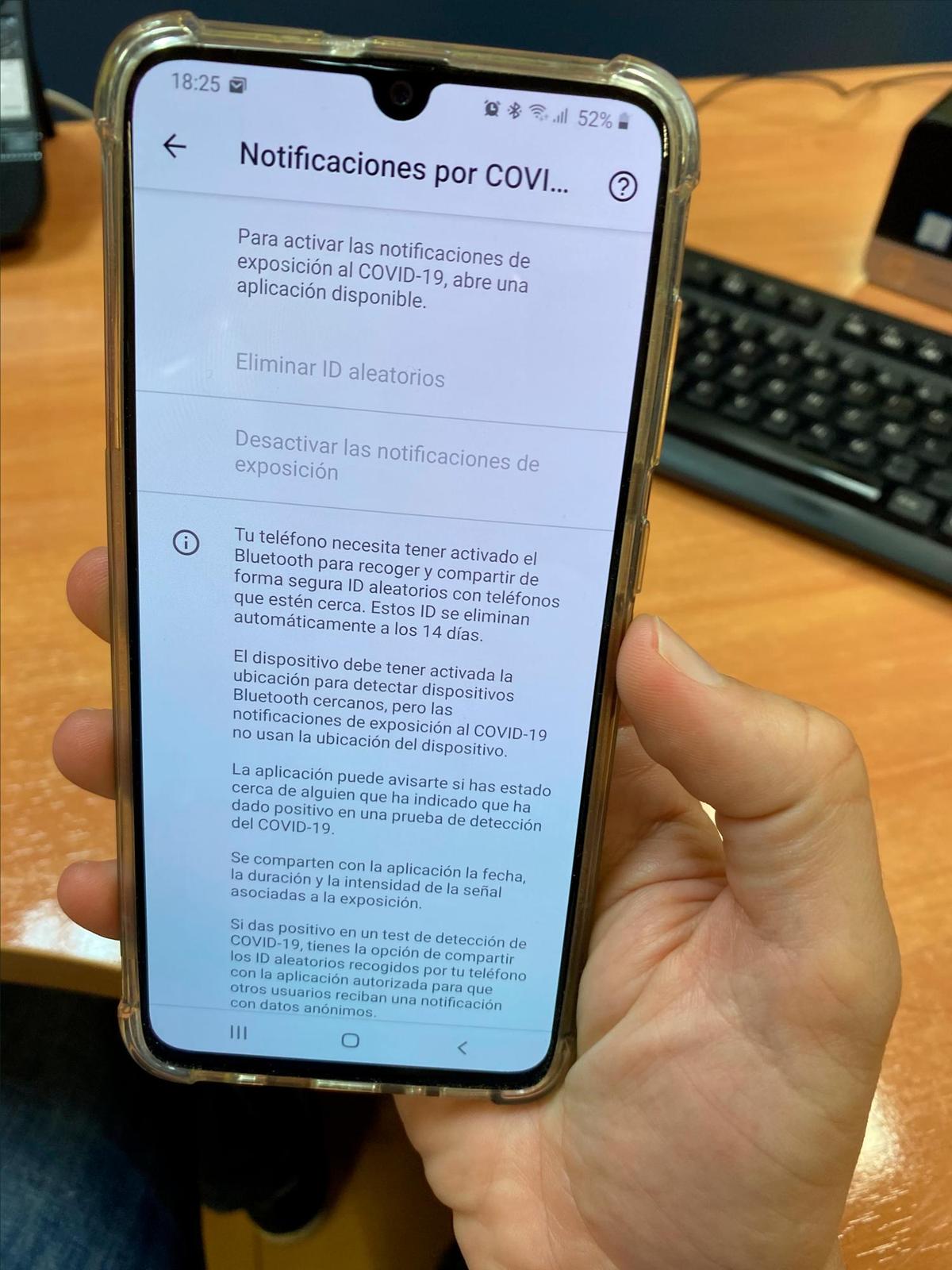 Aviso de notificaciones de exposión COVID en un teléfono Android.