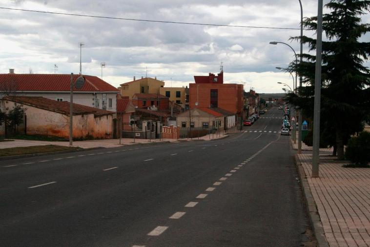 Travesía de Doñinos de Salamanca.