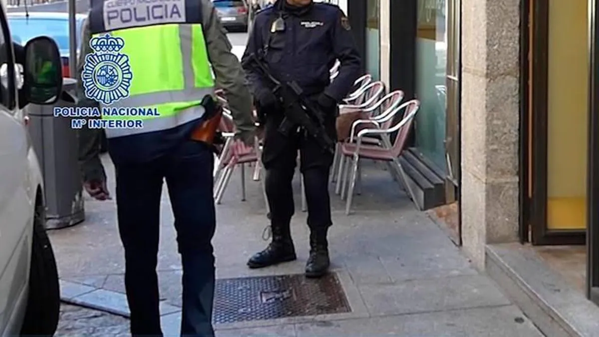 Efectivos de la Policía Nacional en una detención anterior.