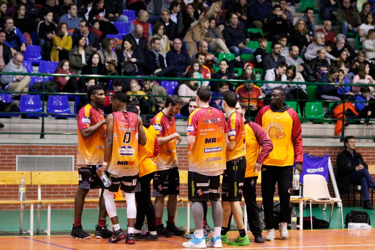 Jugadores del Aquimisa Carbajosa, durante un partido de la pasada temporada.