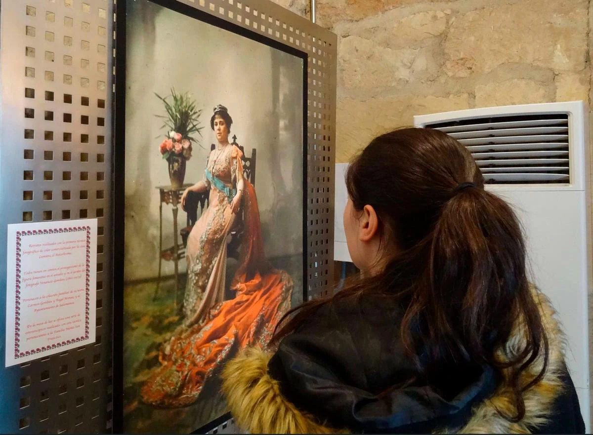 Exposición Retratos de mujer. | CUESTA