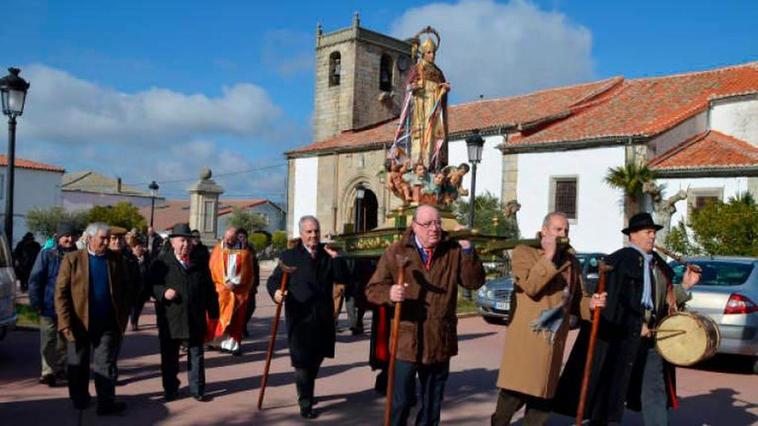 Procesión en honor a San Blas del año pasado en Fuentes de Béjar.