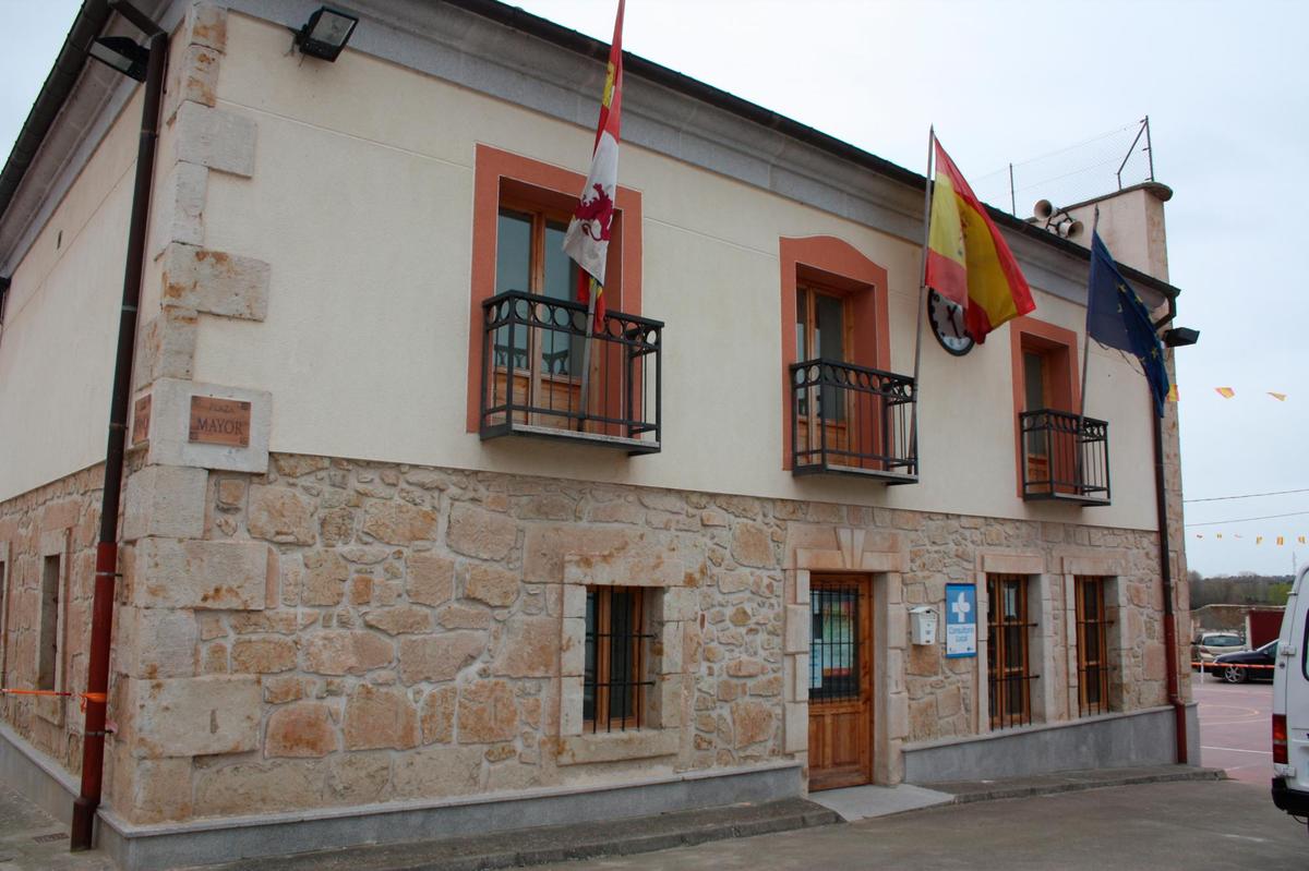 Casa consistorial de Vega de Tirados