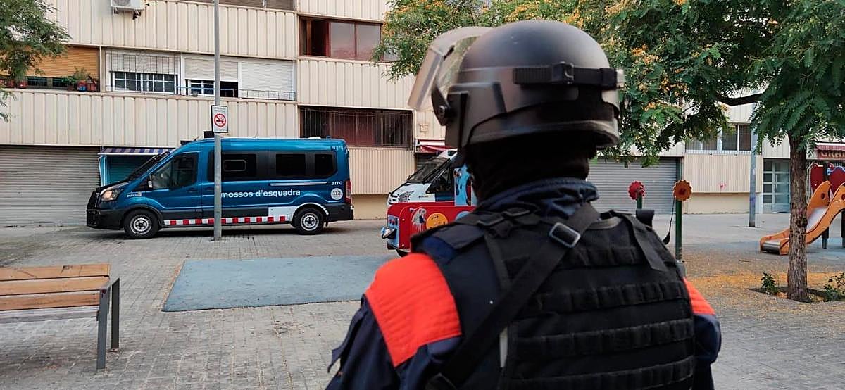 Los Mossos d’Esquadra acudieron al domicilio de la mujer.