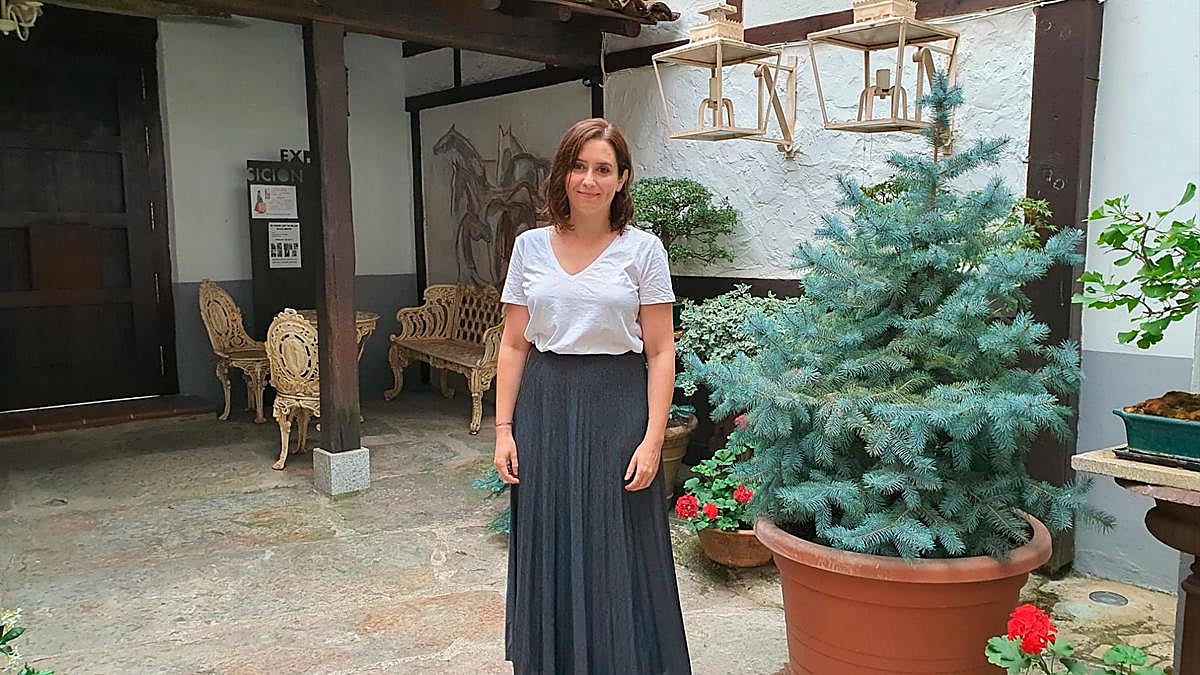 Isabel Díaz Ayuso, en Candelario.