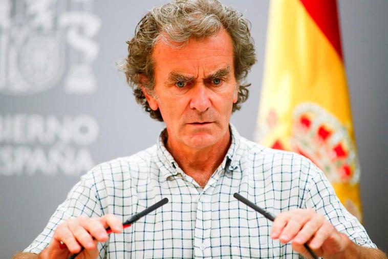 Simón defiende que España está en una “subida suave” pese a 16.000 nuevos casos este fin de semana