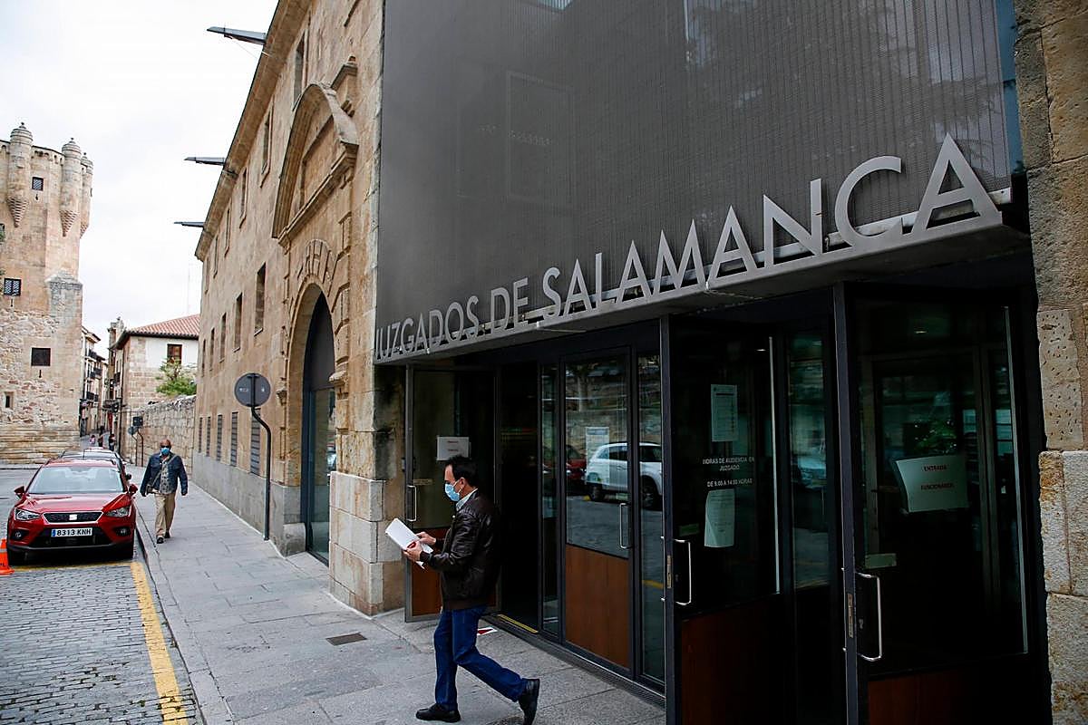 Imagen de la fachada de los Juzgados en la plaza de Colón.