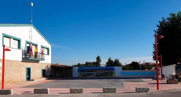 Plaza de La Zarza de Pumareda.