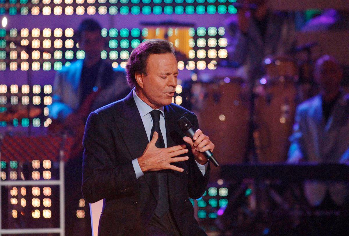 Julio Iglesias ha querido zanjar los rumores sobre su estado de salud.