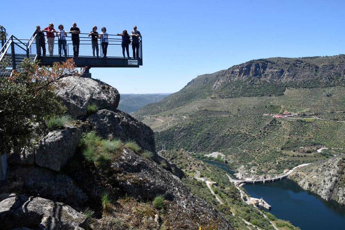 Vista de Las Arribes del Duero desde el “Picón del Moro”, en la localidad de Saucelle.