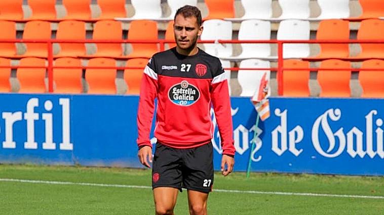 El centrocampista Álex Rey