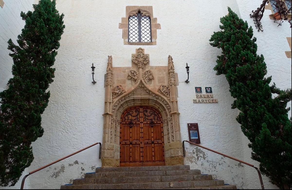 La antigua portada de San Adrián, en el Palau Maricel de Sitges.