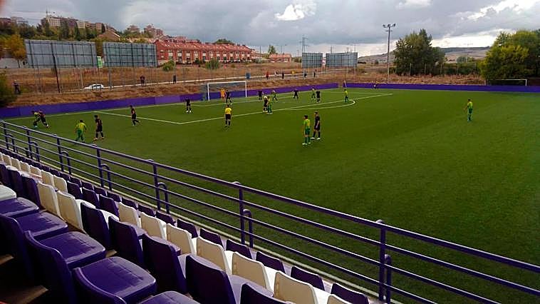 Imagen del choque entre el Unionistas y el Atlético B.