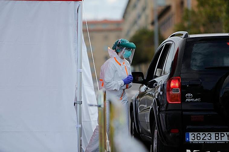 Pruebas sin bajarse del coche en el centro de salud de Capuchinos