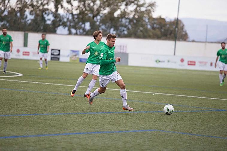 Pepe Carmona en su etapa en el Guijuelo.
