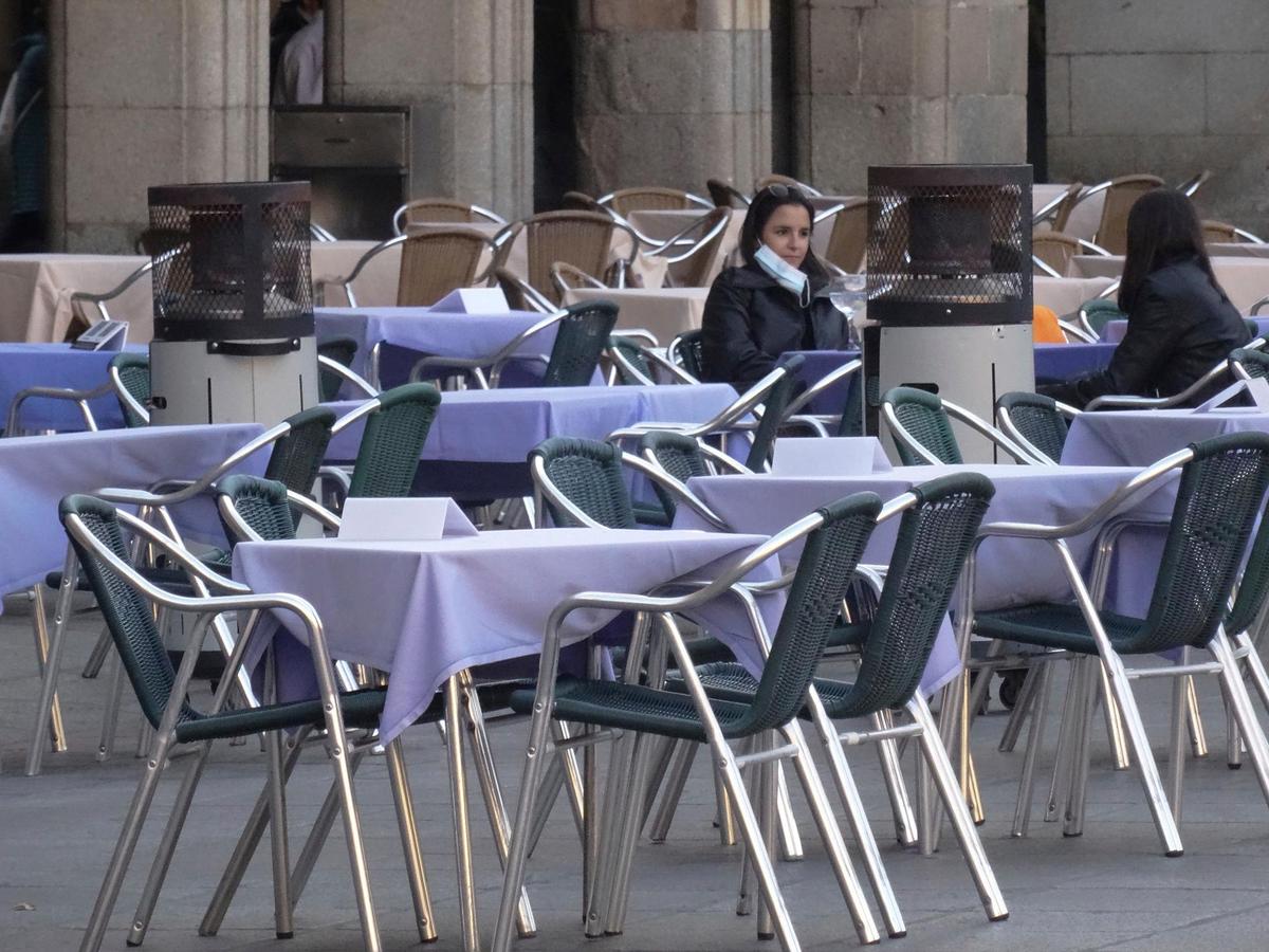 Las estufas homologadas hasta ahora en una terraza de la Plaza