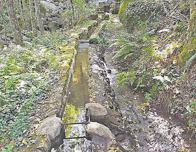 Sistema de captación actual de agua para abastecimiento humano en Candelario.