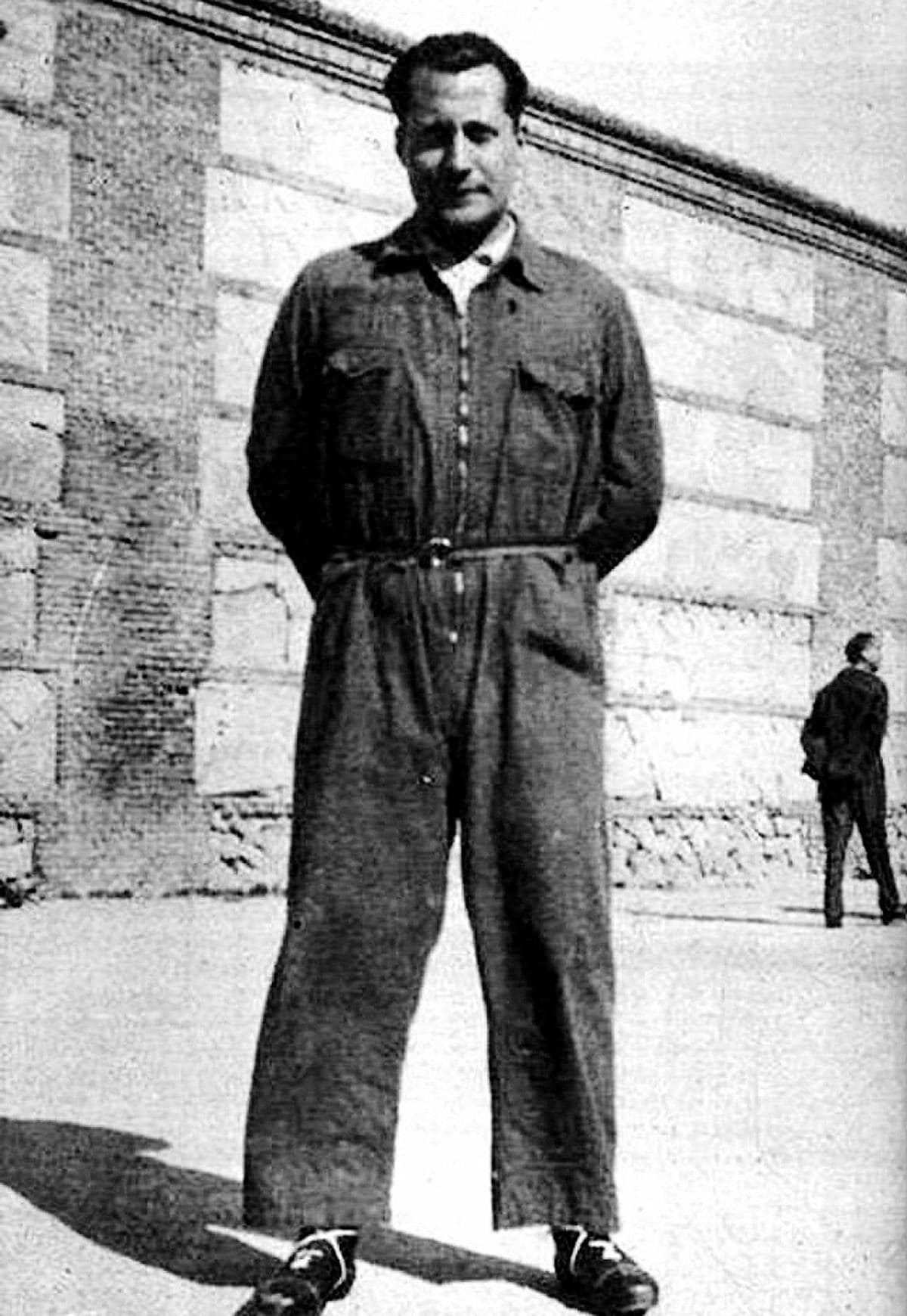 José Antonio Primo de Rivera, en la cárcel de Alicante.