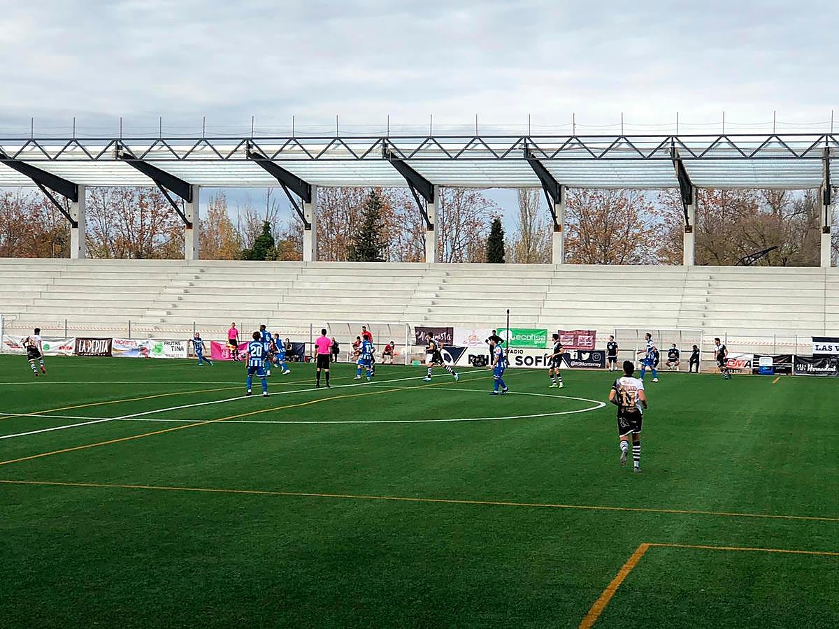 Imagen del choque entre el Unionistas y el Deportivo.