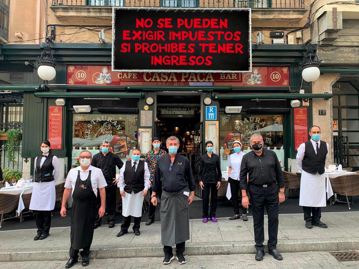 Mensaje reivindicativo en el restaurante Casa Paca de Salamanca.